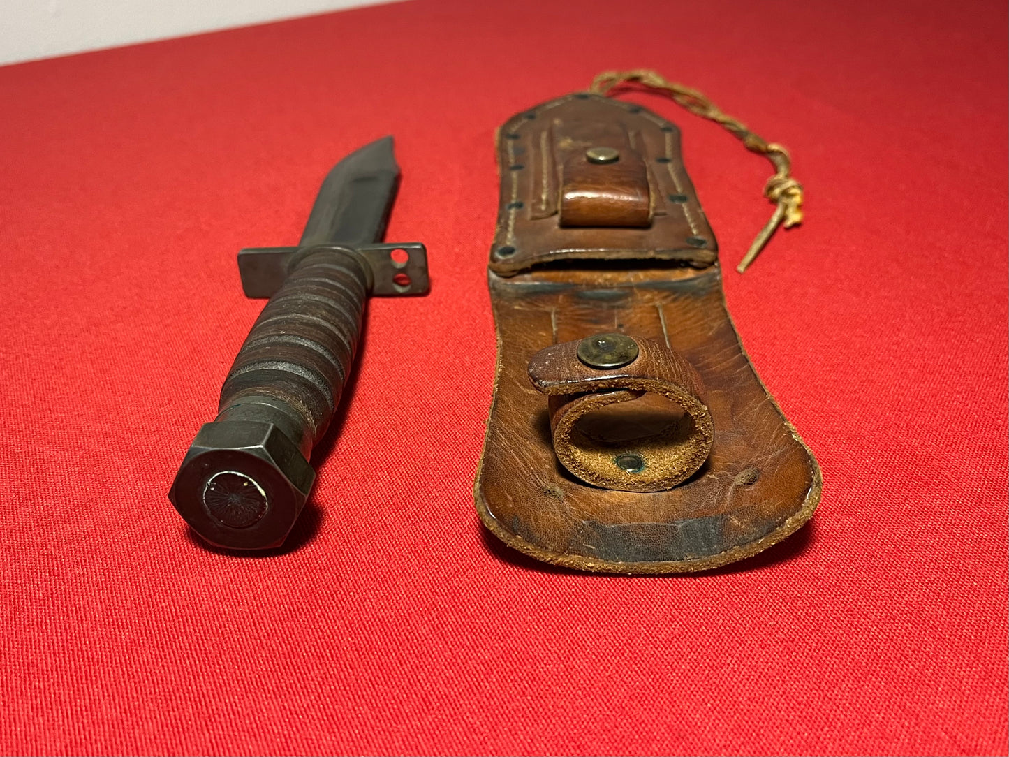 Vietnam Era U.S Pilot Survival Knife by Camillus N.Y. (Named)