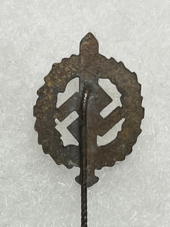 WW2 German SA “Bronze” Sports Badge Stick Pin