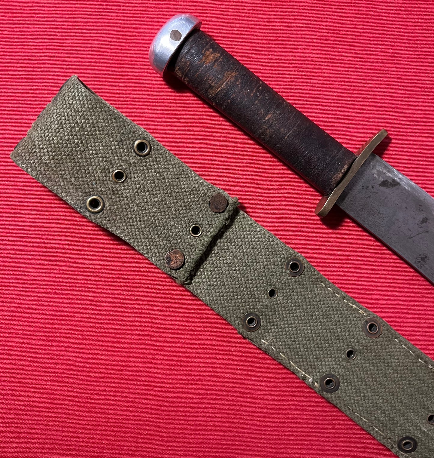 WW2 U.S Fighting Knife "Bowie Style" Theater Made with Untypical Belt Scabbard