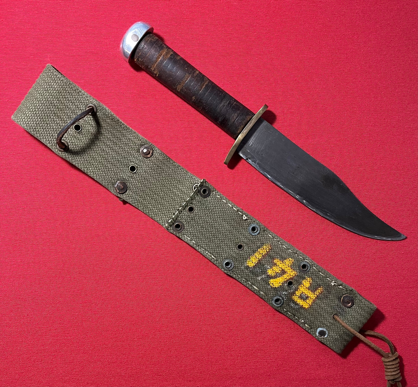 WW2 U.S Fighting Knife "Bowie Style" Theater Made with Untypical Belt Scabbard