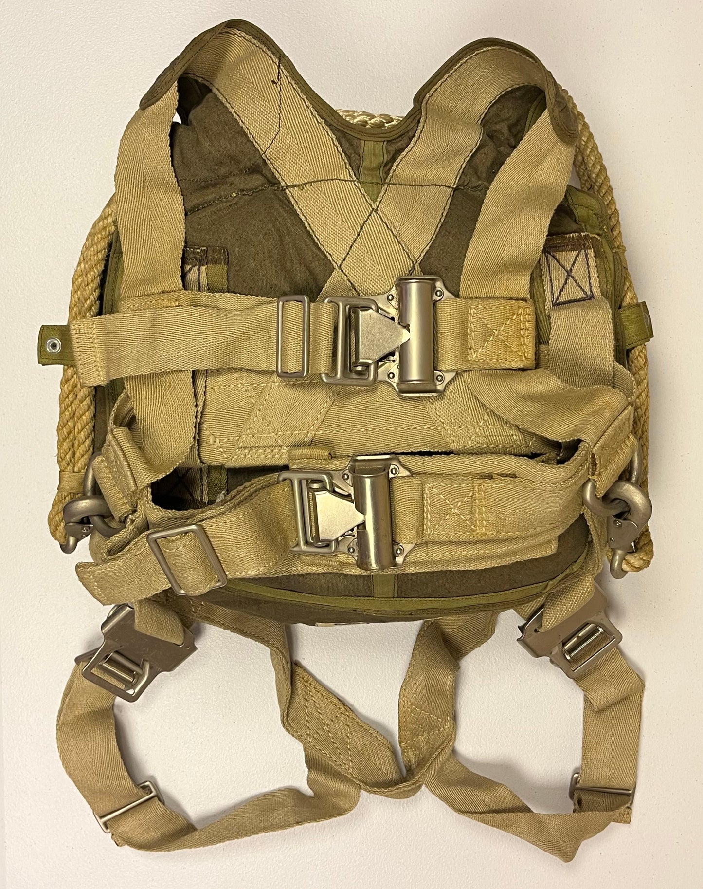 Original WWII German RZ20 Luftwaffe Fallschirmjäger (Paratrooper) Parachute & Bag Complete Set