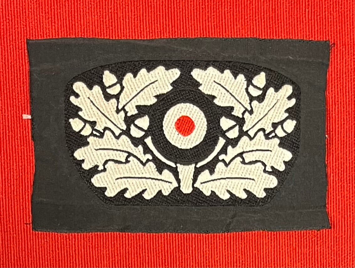 Authentic WW2 German Panzer Beret Cockade and wreath BeVo Insignia Patch