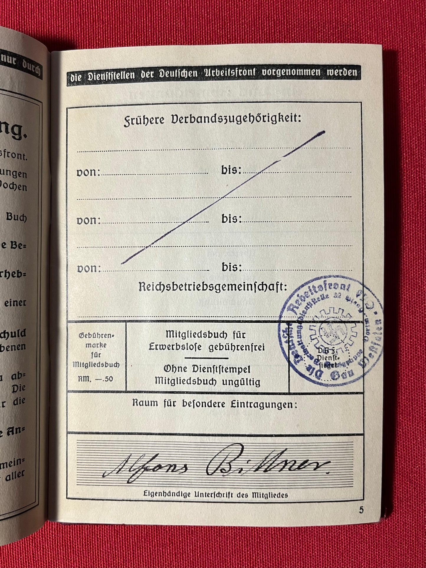 WW2 GERMAN LABOUR FRONT (DAF) MEMBERSHIP BOOK & TRADE UNION PARTY BADGES
