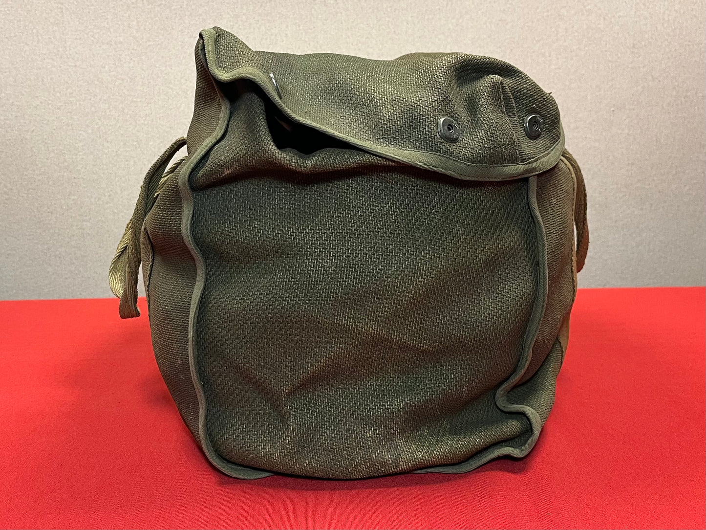 Original WWII German RZ20 Luftwaffe Fallschirmjäger (Paratrooper) Parachute & Bag Complete Set