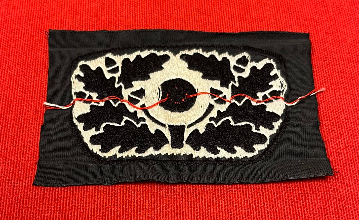 Authentic WW2 German Panzer Beret Cockade and wreath BeVo Insignia Patch