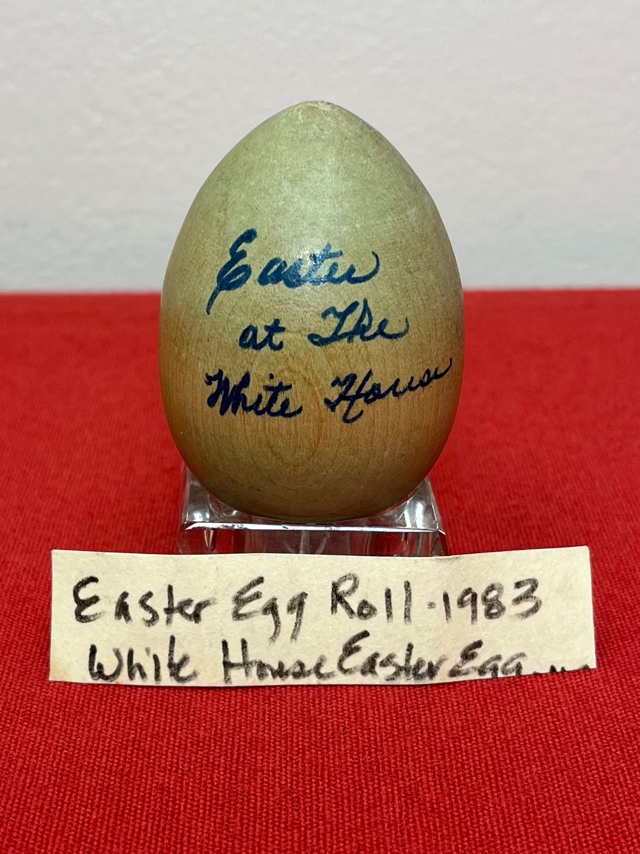 1983 Official White House Wooden Easter Egg - Ronald Reagan￼