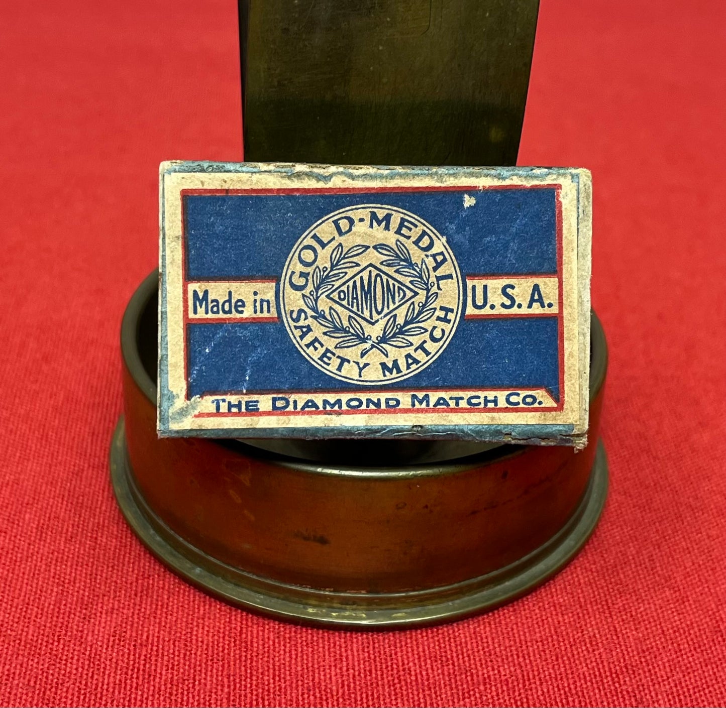 WW2 U.S. 75MM SHELL (TRENCH ART) ASHTRAY & MATCHES