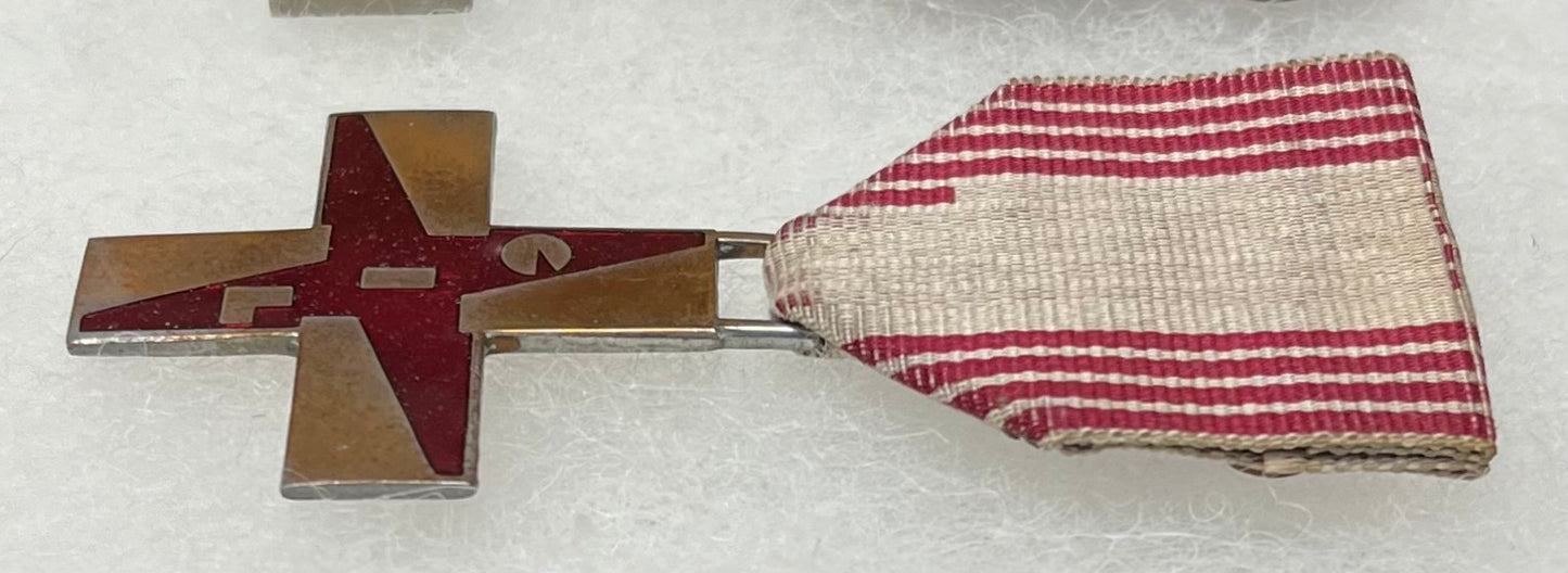 WW2 Italy Red Cross of Merit Mussolini's Fascist Youth Organization Girl’s 8-14