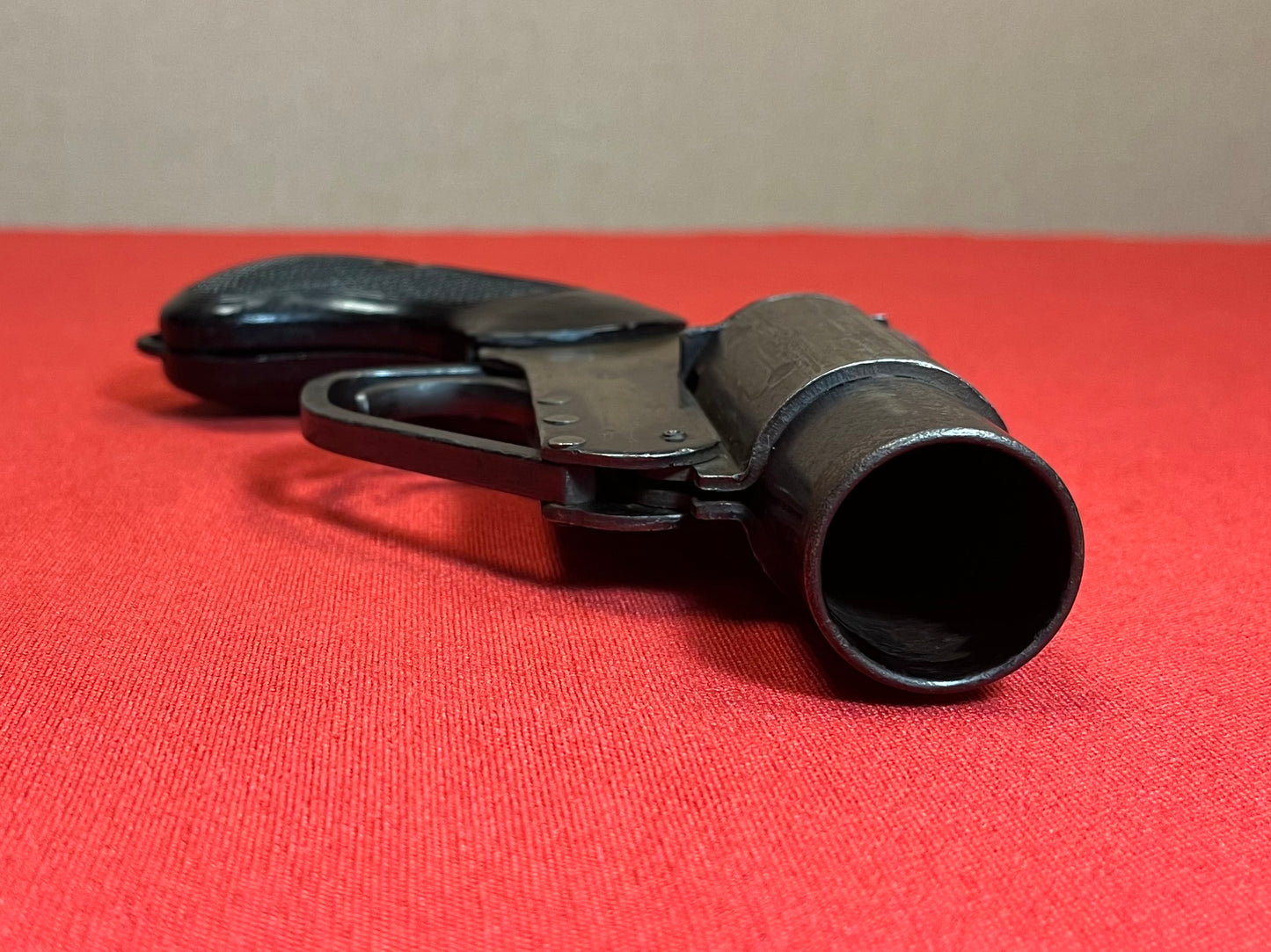 Original British WWII Molins No.2 Mk.5 Flare Signal Pistol for Armored Fighting Vehicles - Circa 1940