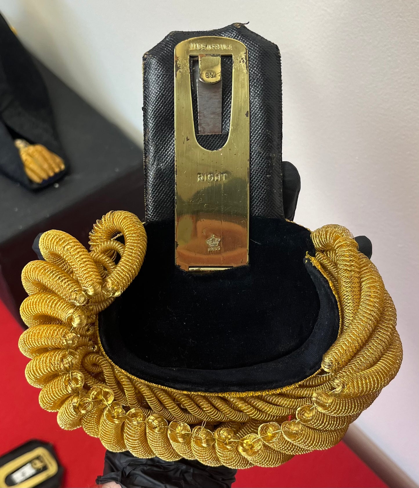 U.S.N Navy Officer's Bicorn Hat, Epaulettes, Sword & Belt - Cased Set