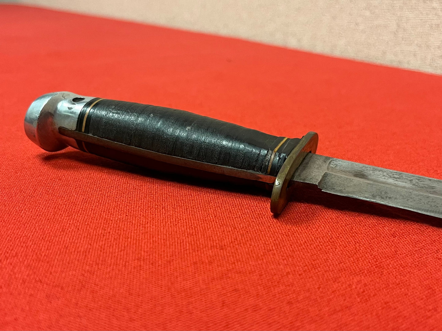 WW2 ERA WESTERN G -46 "SHARK" FIGHTING KNIFE BOULDER COLO. PAT.NO.1.367.470