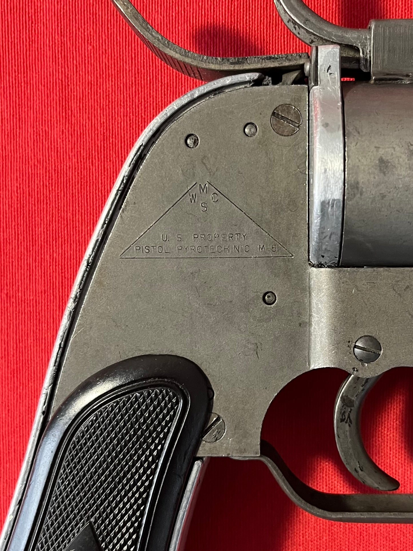 Original U.S. WWII 37mm M8 Pyrotechnic Signal Flare Pistol - Gun by SWC & Scarce Aircraft Stowage Wall Mounted Bag