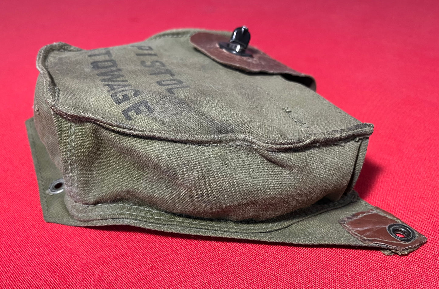 Original U.S. WWII 37mm M8 Pyrotechnic Signal Flare Pistol - Gun by SWC & Scarce Aircraft Stowage Wall Mounted Bag