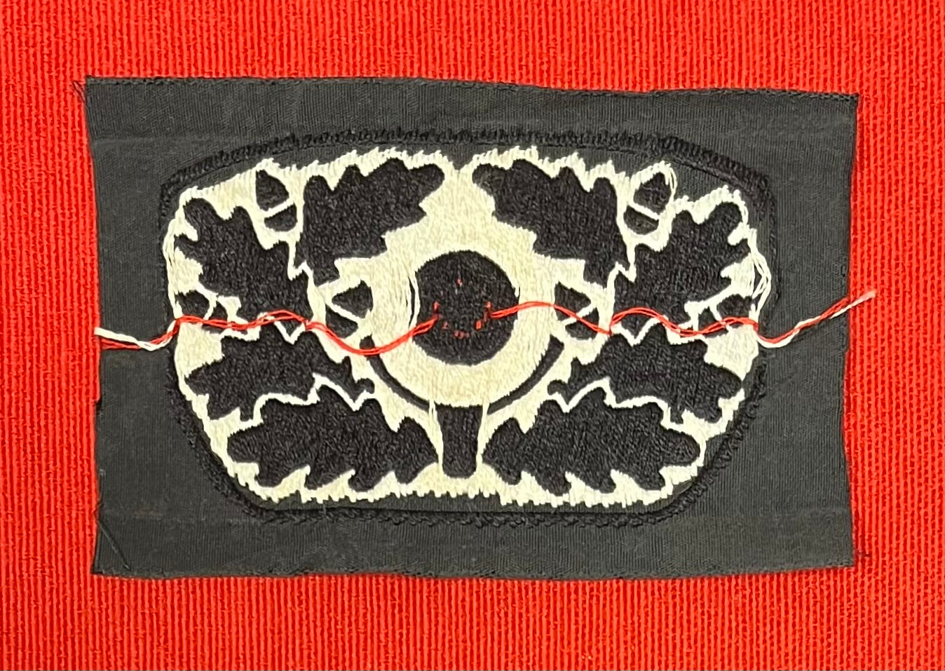Authentic WW2 German Panzer Beret Cockade and wreath BeVo Insignia Patch