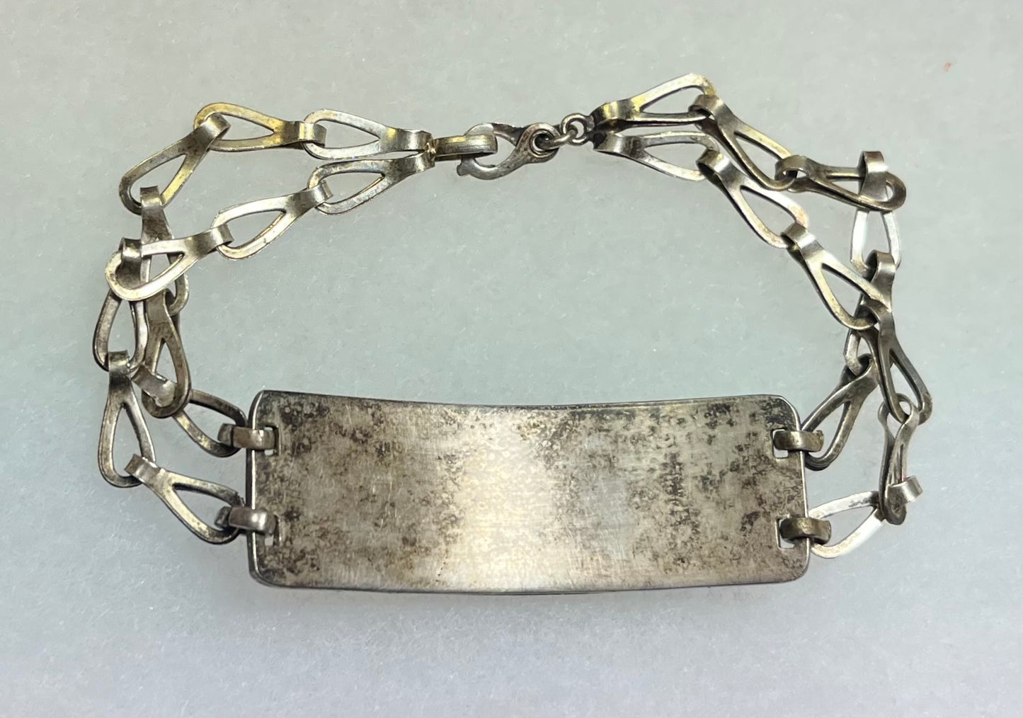 WW2 WWll 4th Armored Division ￼Bracelet Theater Made - Normandy & Bastogne