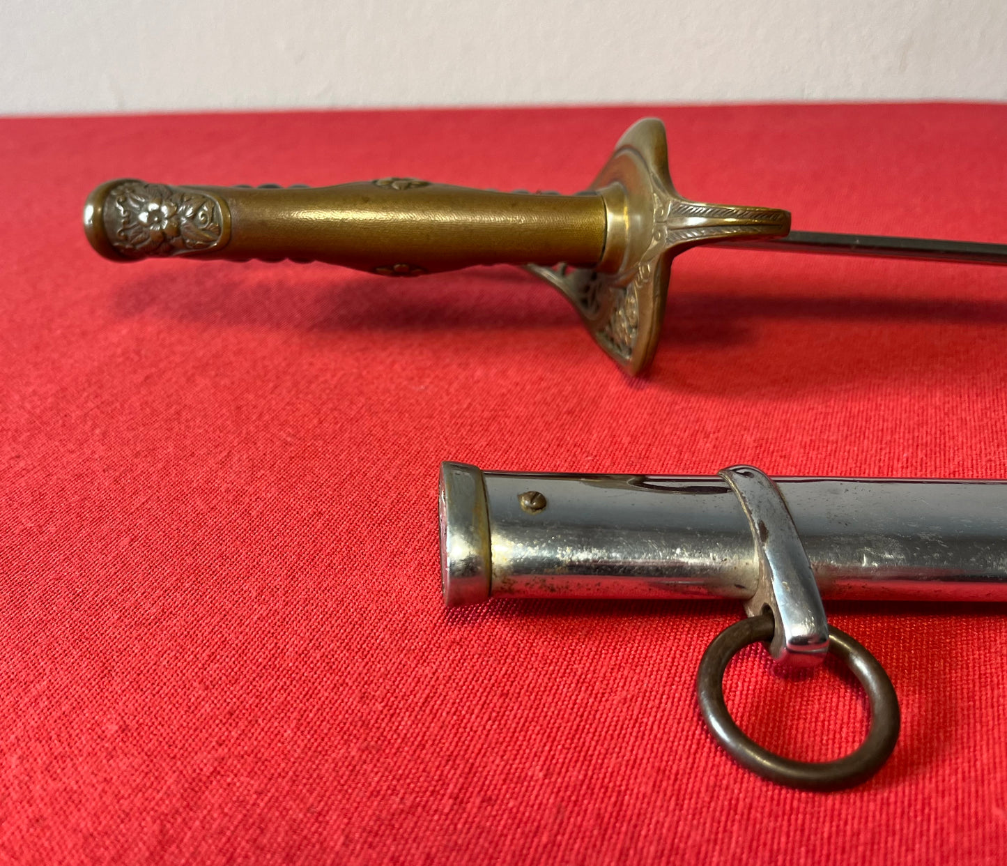 Original WWII Era Imperial Japanese Army Type 19 Kyu-Gunto Parade Sword and Scabbard