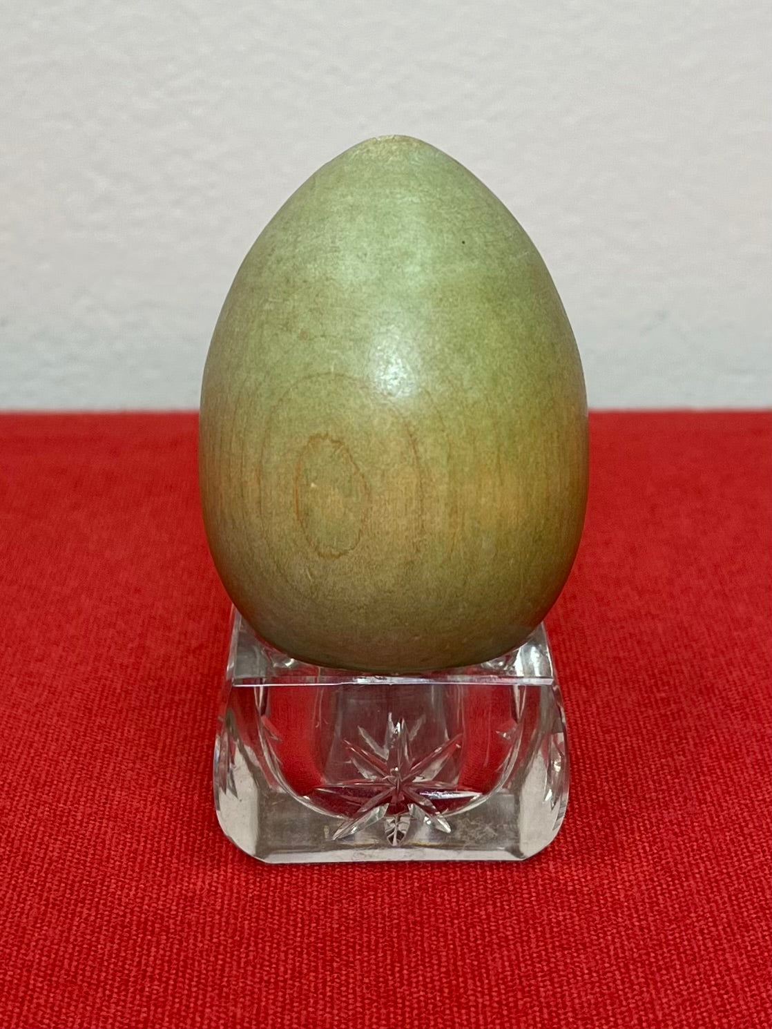 1983 Official White House Wooden Easter Egg - Ronald Reagan￼