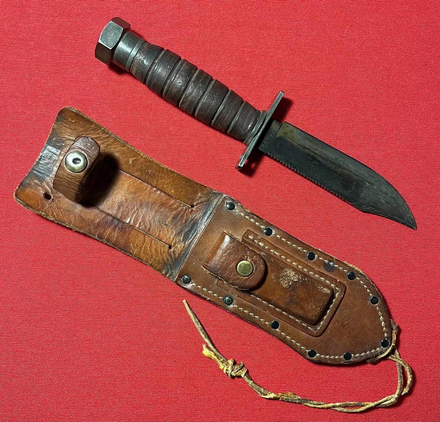 Vietnam Era U.S Pilot Survival Knife by Camillus N.Y. (Named)