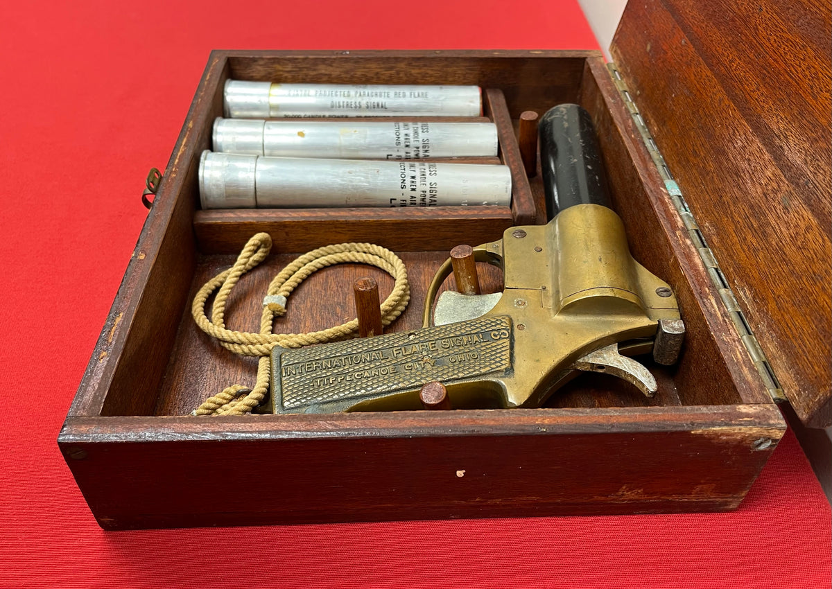 Original WWII Era U.S. International Flare Signal Co. Pistol 37mm (Model 52) W/ Box & Flares