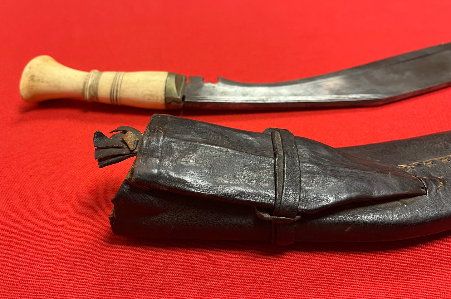 19TH CENTURY NEPALESE GURKHA KUKRI KNIFE & SCABBARB Ca. 1880's