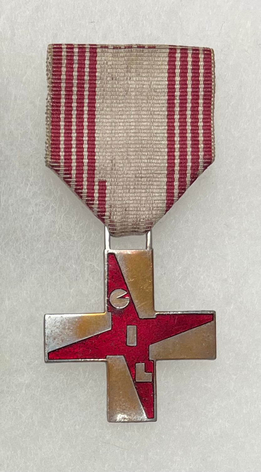 WW2 Italy Red Cross of Merit Mussolini's Fascist Youth Organization Girl’s 8-14