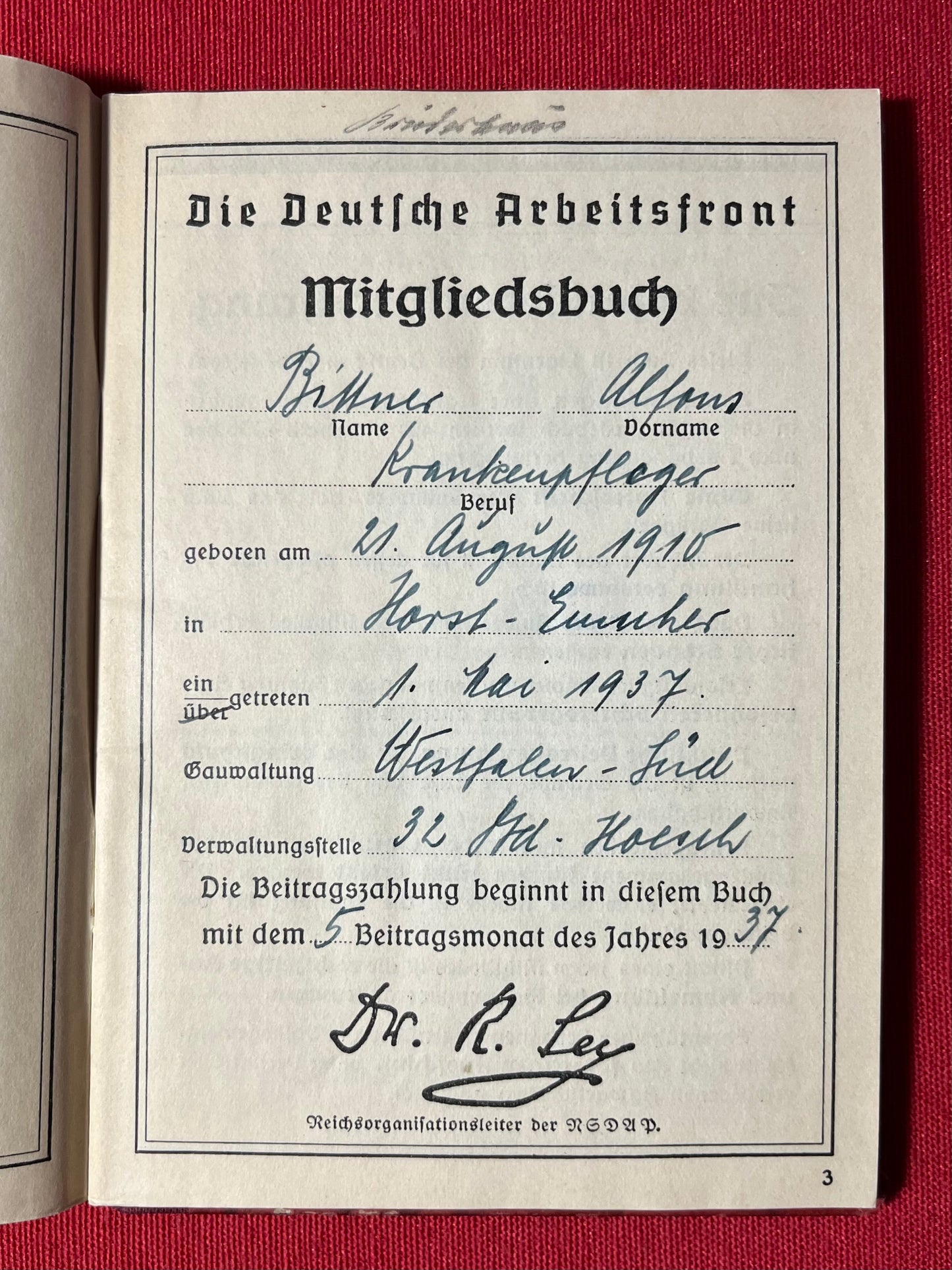 WW2 GERMAN LABOUR FRONT (DAF) MEMBERSHIP BOOK & TRADE UNION PARTY BADGES