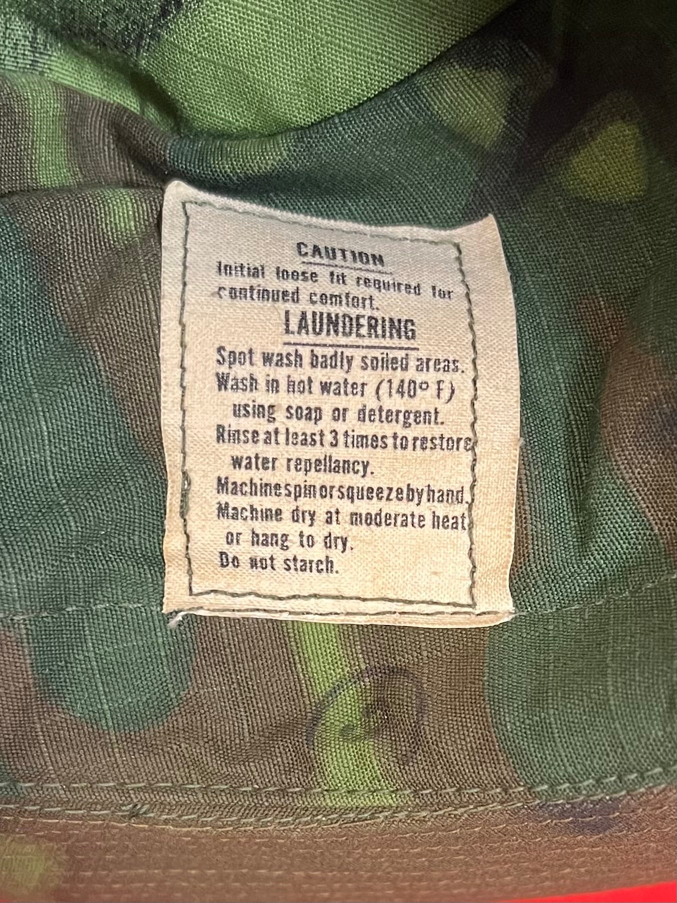 U.S. Vietnam War Tropical Boonie Hat 1968 Dated / ERDL Camouflage Type 2 ￼￼￼