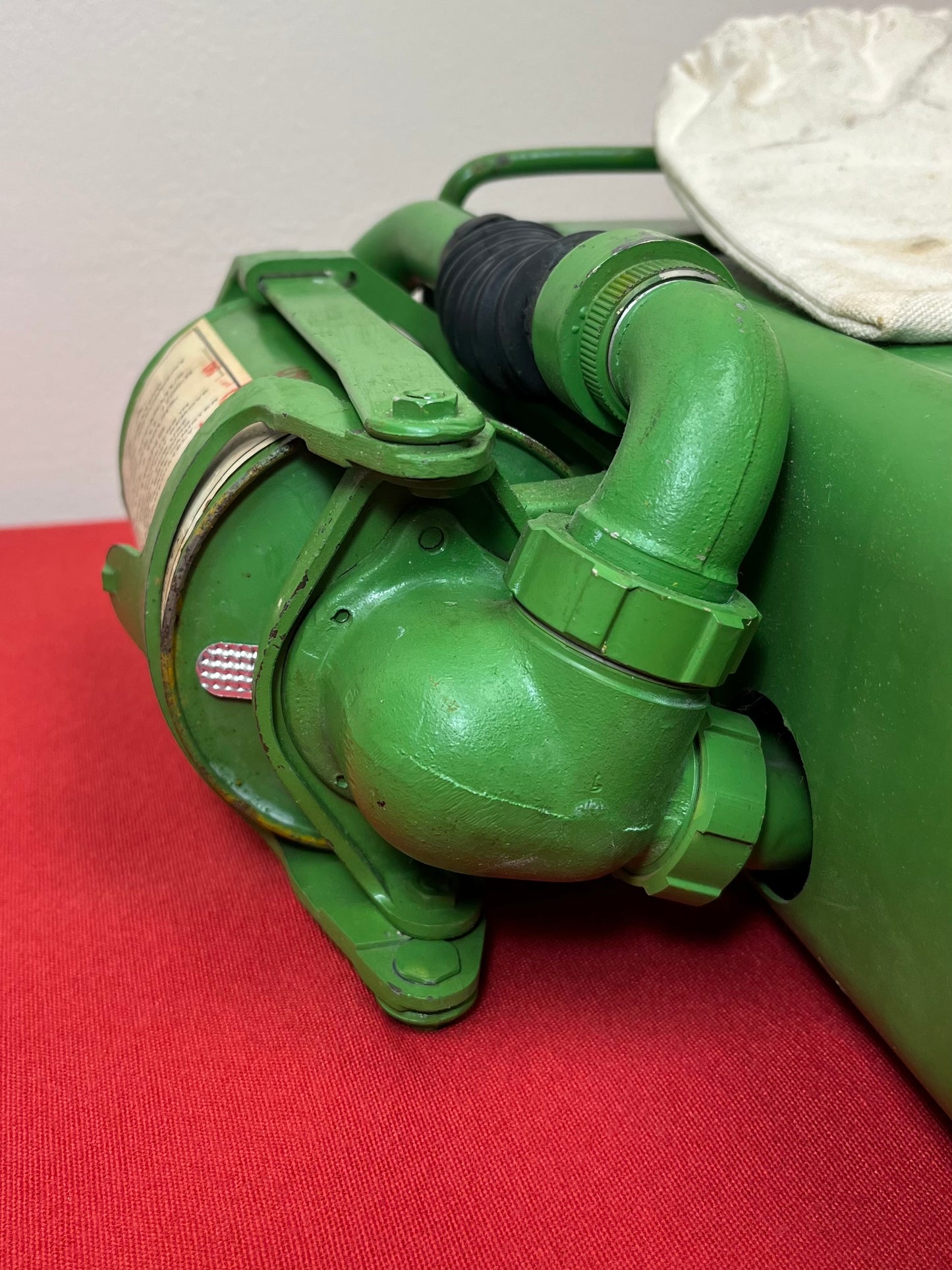Original U.S. WWII Navy (Blimp) Rebreather Aircraft Breathing Apparatus + Mask & Oxygen Generating Cannister