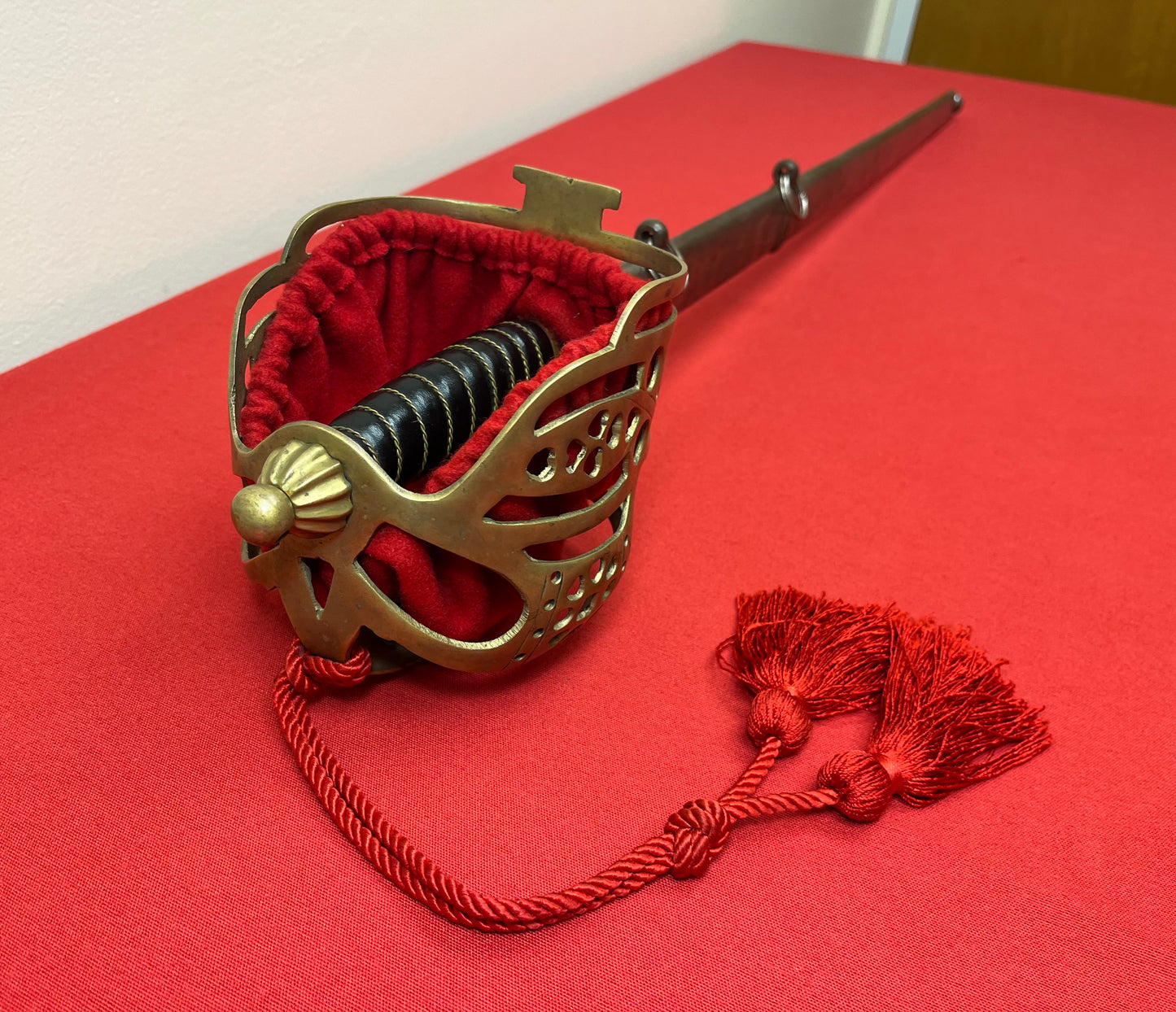 P1828 Scottish Basket-Hilted Claymore Broadsword (High-Grade) Reproduction