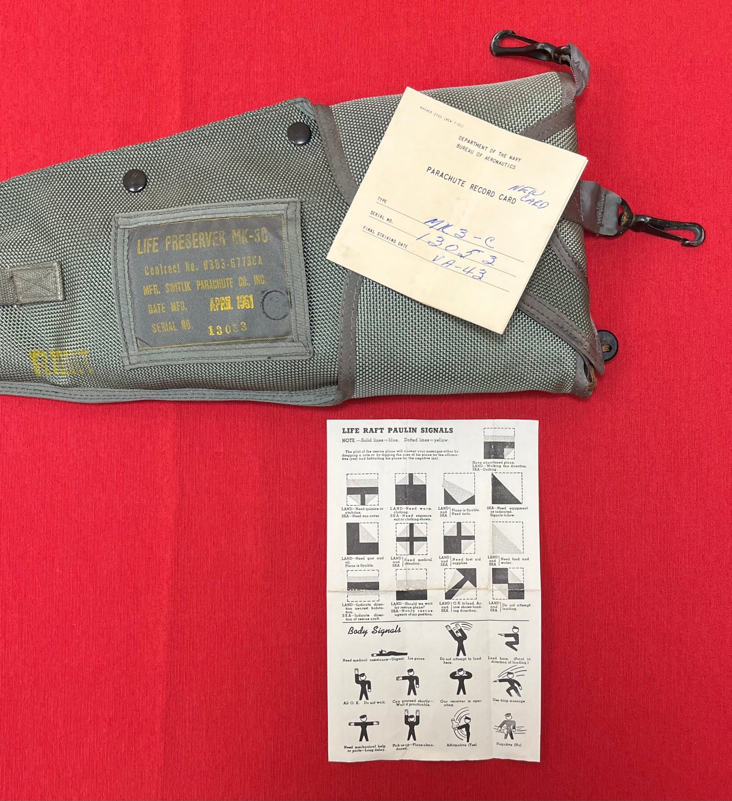 U.S.N. PILOT'S MK3C LIFE PRESERVER, FLARES, WHISTLE, BELT & DYE SWITLIK PARACHUTE CO. VIETNAM WAR ERA