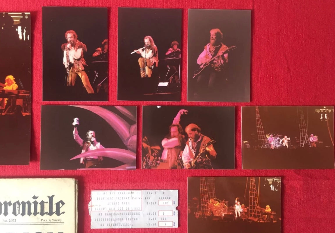 Jethro Tull - LP Record + 12 Concert Photos & Ticket (Concert-Pack) Live at the Spectrum 1982
