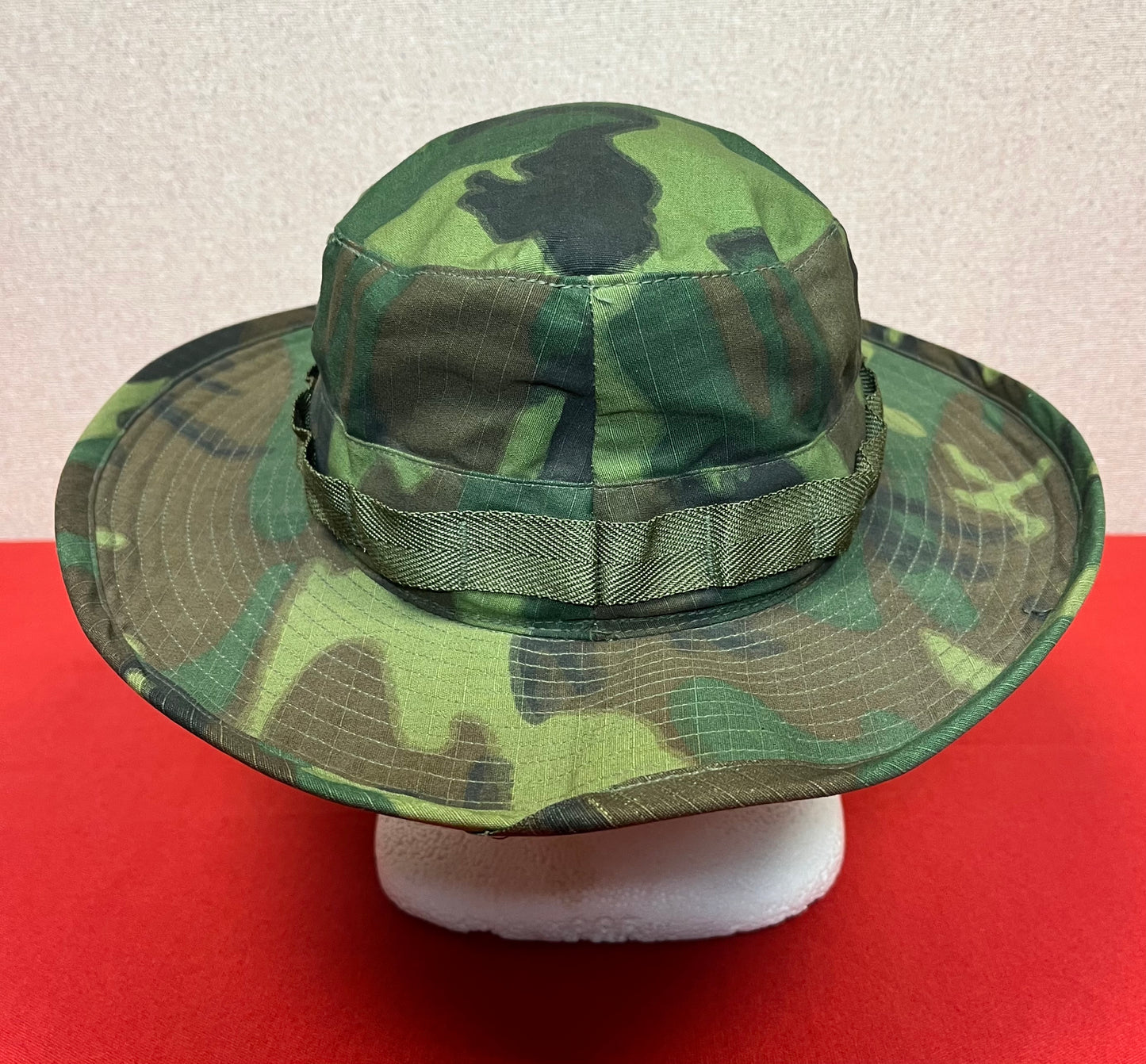 U.S. Vietnam War Tropical Boonie Hat 1968 Dated / ERDL Camouflage Type 2 ￼￼￼