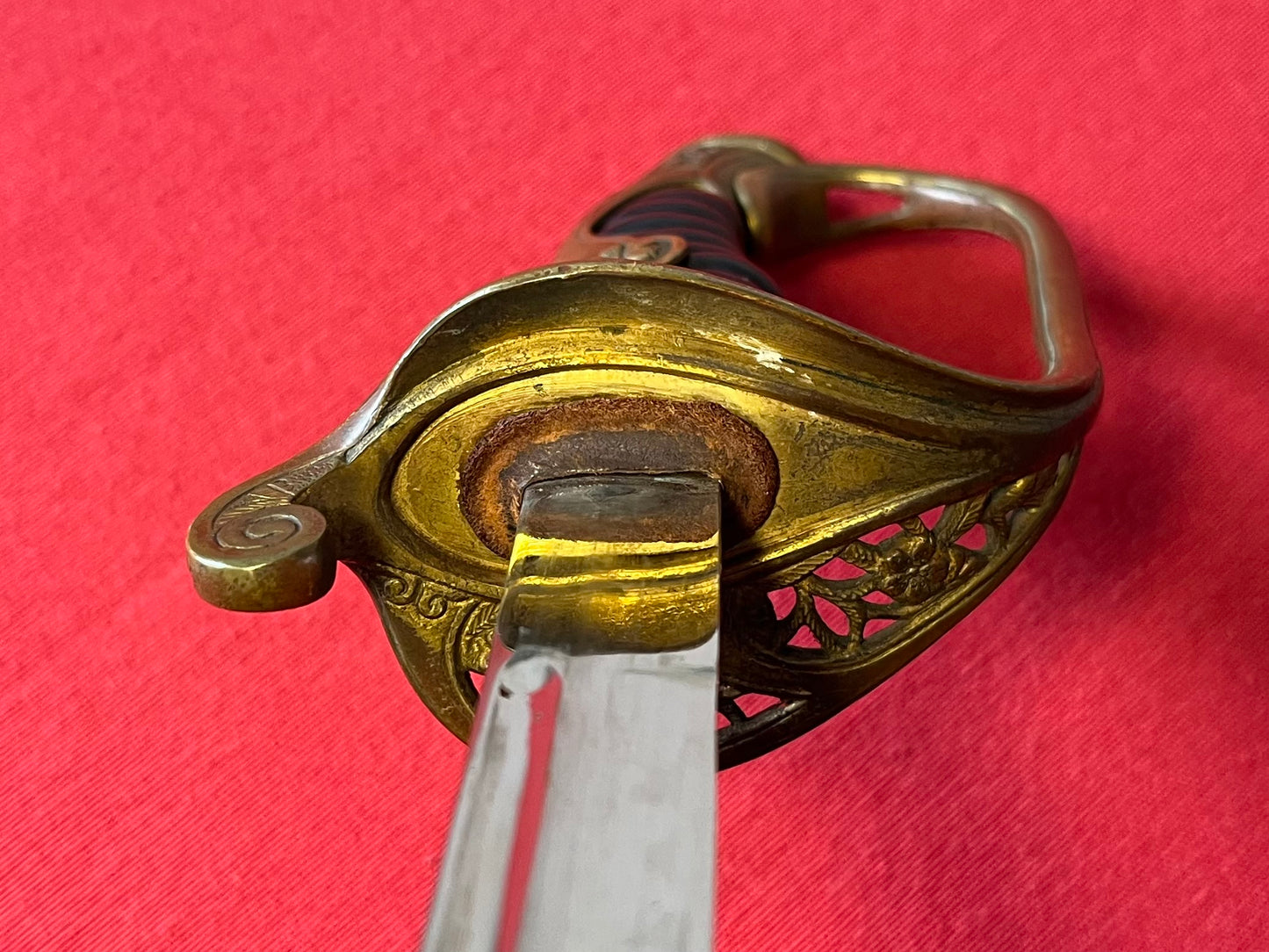 Original WWII Era Imperial Japanese Army Type 19 Kyu-Gunto Parade Sword and Scabbard