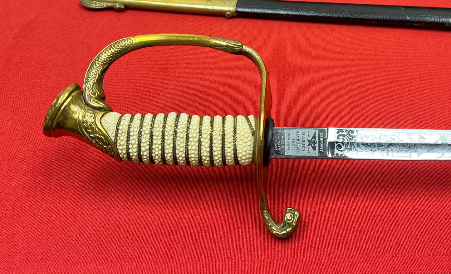U.S.N Navy Officer's Bicorn Hat, Epaulettes, Sword & Belt - Cased Set