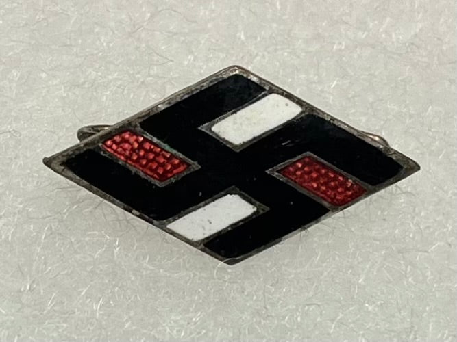 Original WWII German Hitler Youth NSDStB MEMBERSHIP LAPEL PIN (NSDStB-Mitglied Abzeichen)