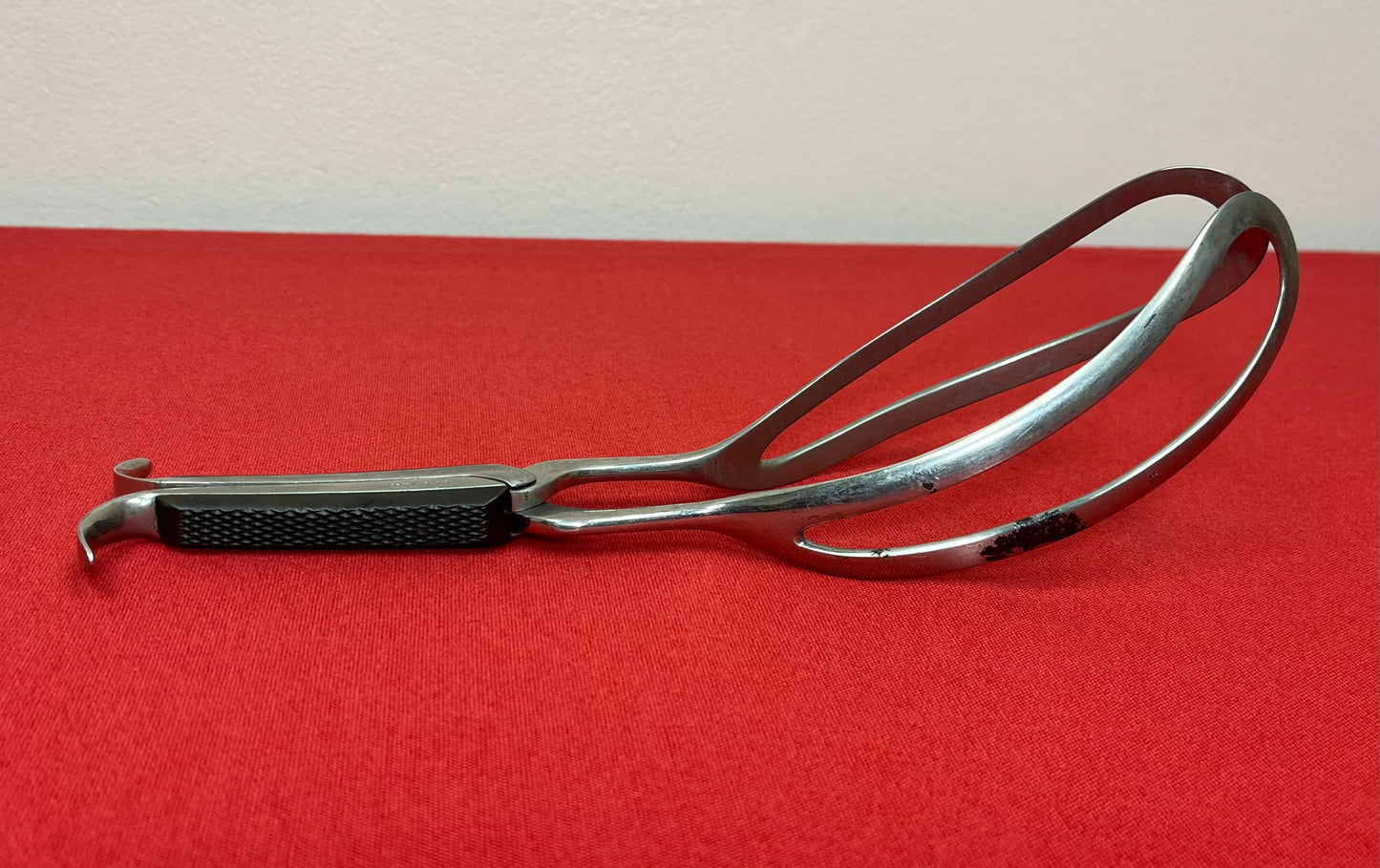 1800'S OBSTETRICAL BIRTHING FORCEPS MAKER MARKED - ANTIQUE MEDICAL EQUIPMENT #1