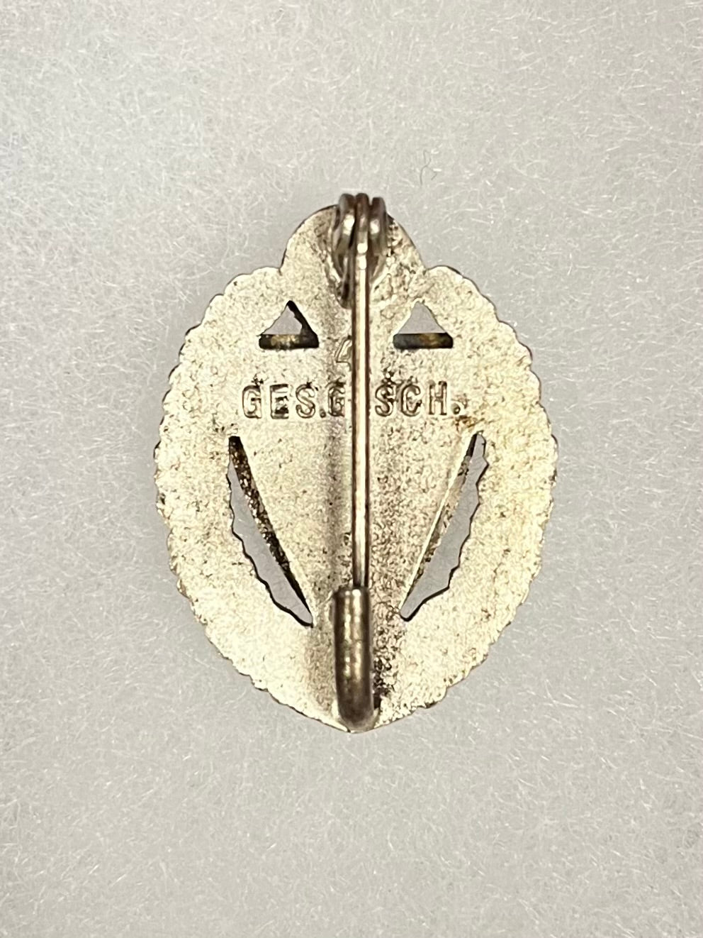 Authentic WWII German NSRKB 25 YEAR MEMBERSHIP PIN (MITGLIEDNADEL)