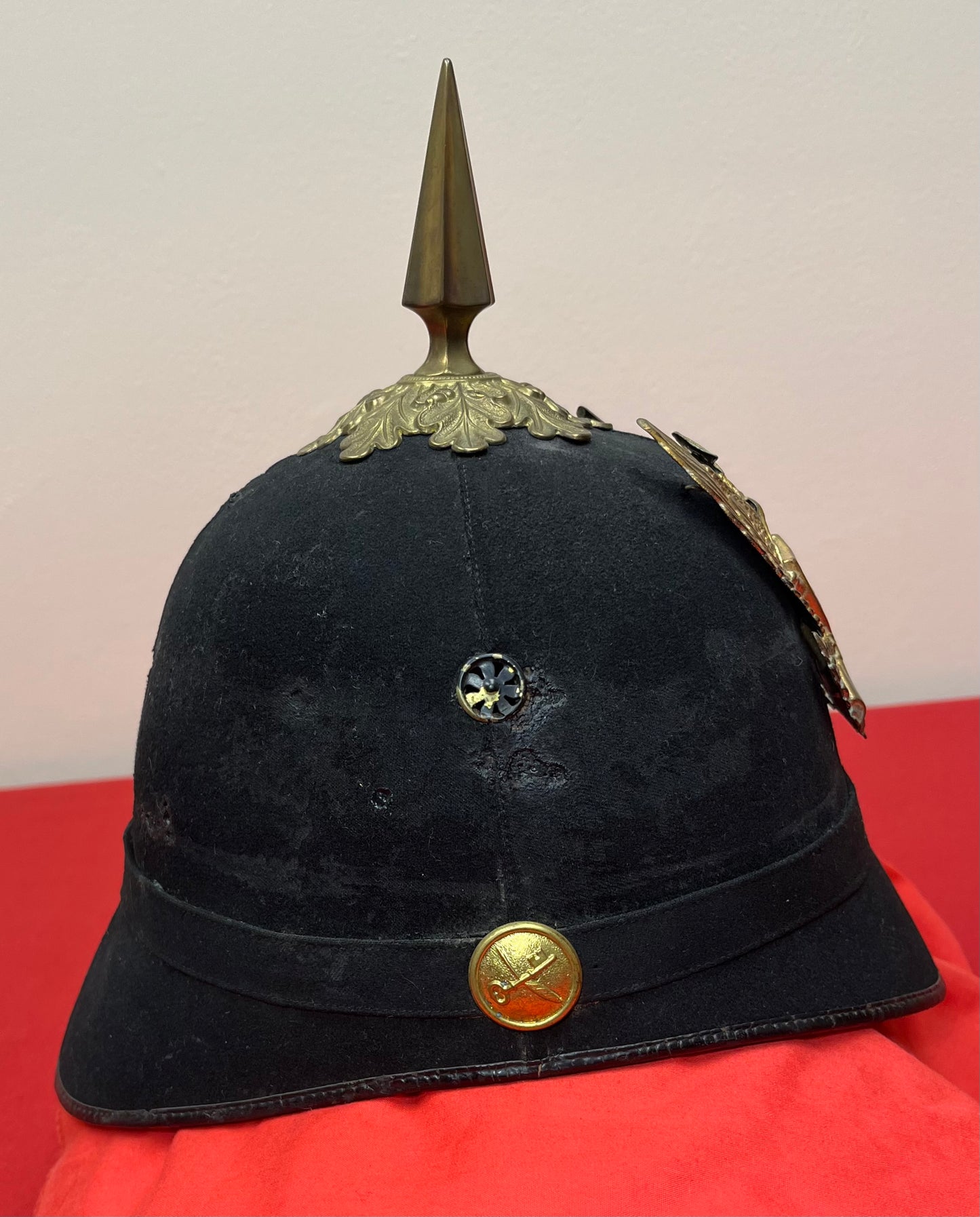 M1881 U.S. Spiked Pith Helmet - Stone House Museum