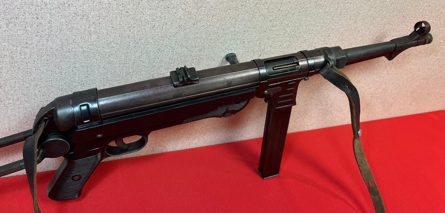 WW2 German MP40 MGC68 Model Gun 1st Generation / Movie Prop + ATF Letters & Case