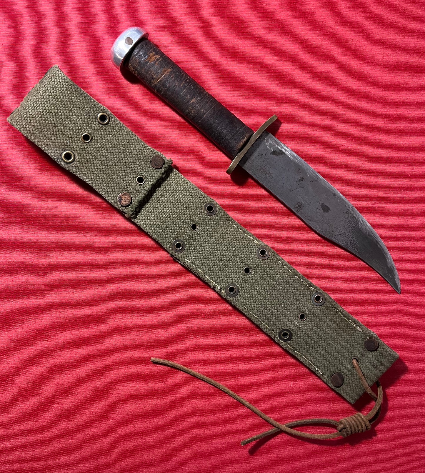 WW2 U.S Fighting Knife "Bowie Style" Theater Made with Untypical Belt Scabbard