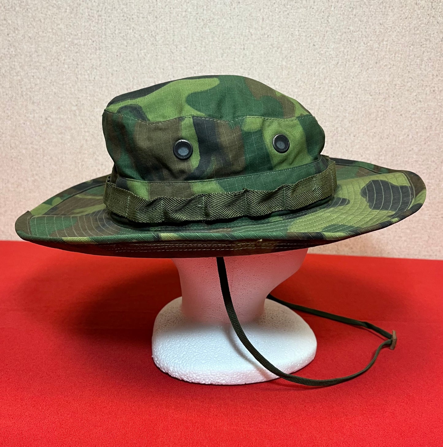 U.S. Vietnam War Tropical Boonie Hat 1968 Dated / ERDL Camouflage Type 2 ￼￼￼