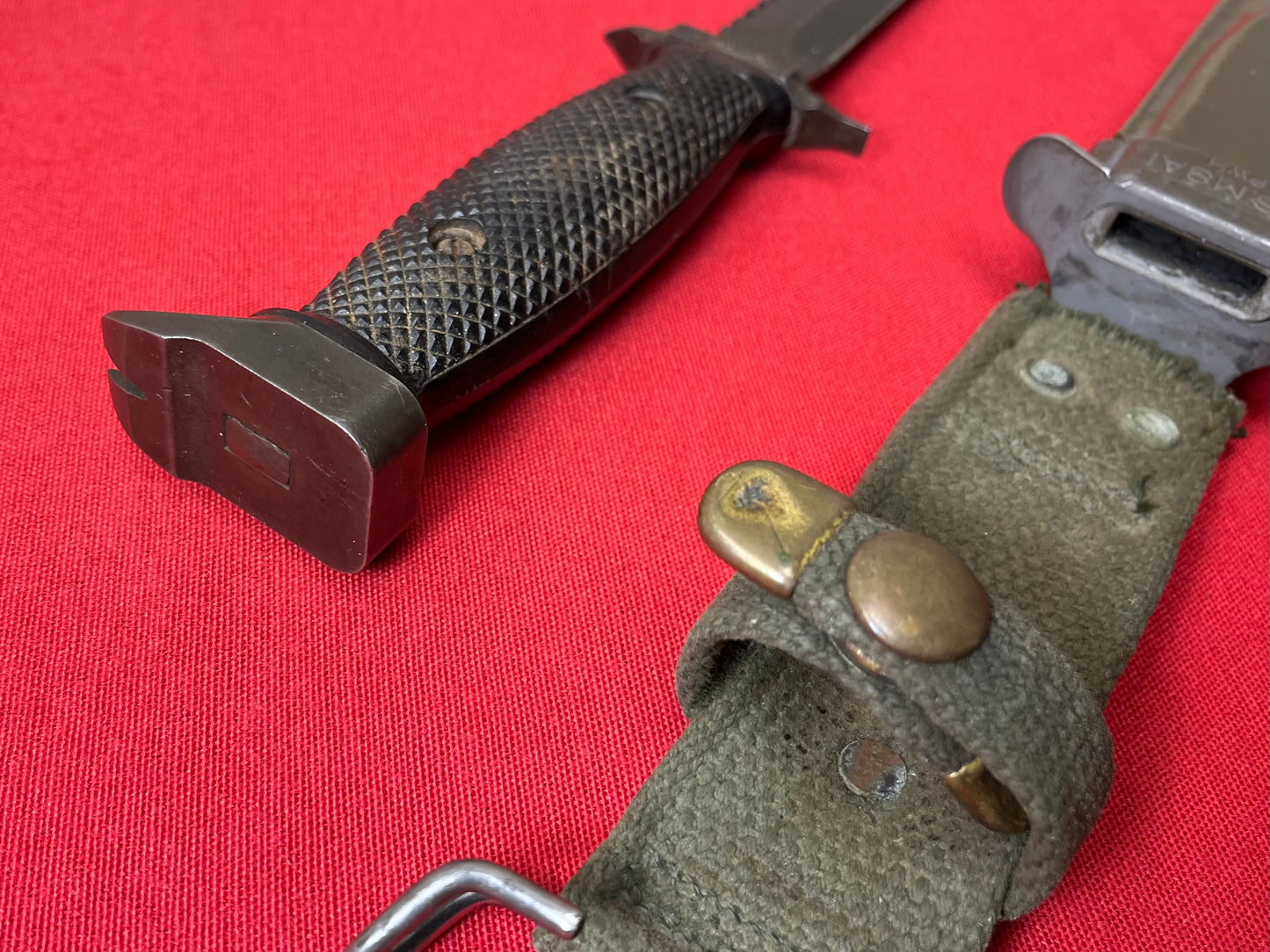 Original U.S Imperial M-7S Fighting Survival Knife W/I M8A1 Scabbard