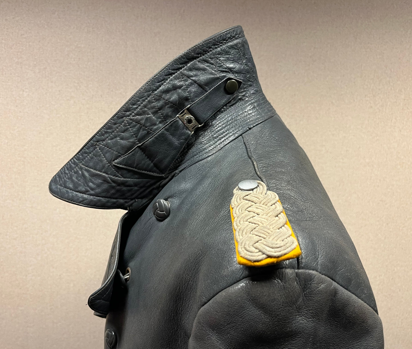 Authentic WW2 German Luftwaffe Leather Greatcoat Trench Coat W/  Shoulder Boards - Label & Name ￼