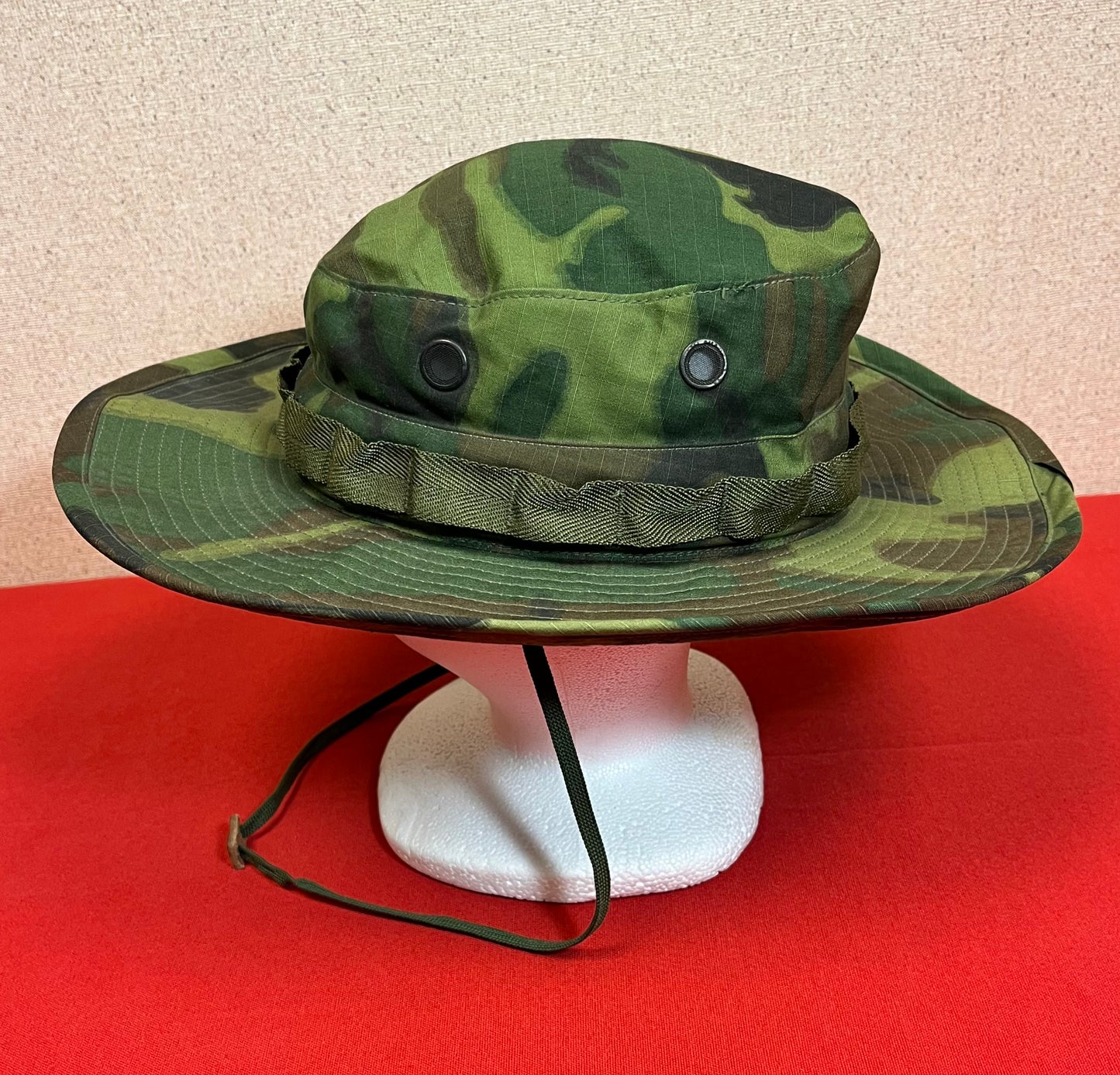 U.S. Vietnam War Tropical Boonie Hat 1968 Dated / ERDL Camouflage Type 2 ￼￼￼